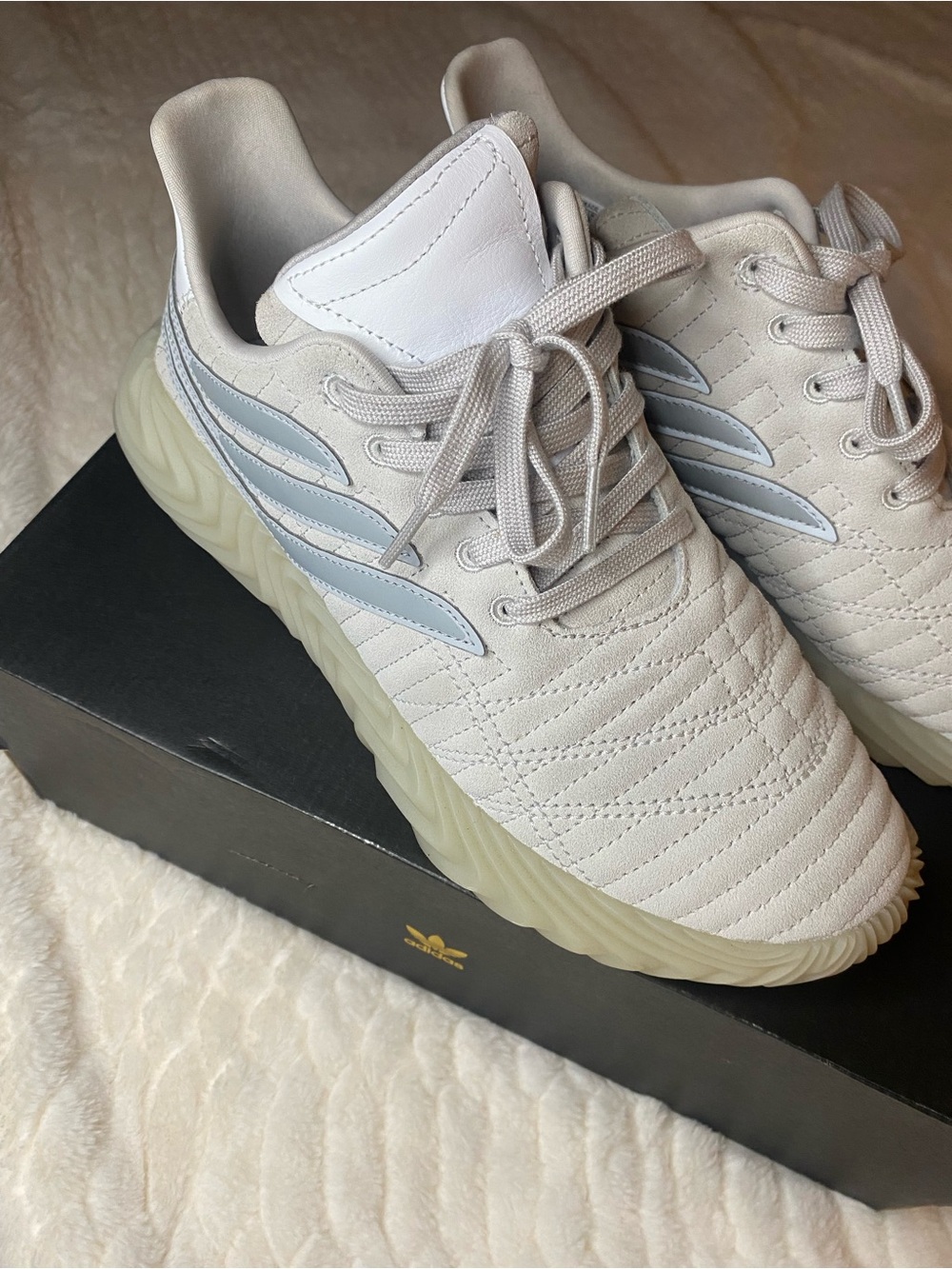 Adidas Sobakov Men’s Size 9 Cream Gray Suede Sneakers BD7565 Box